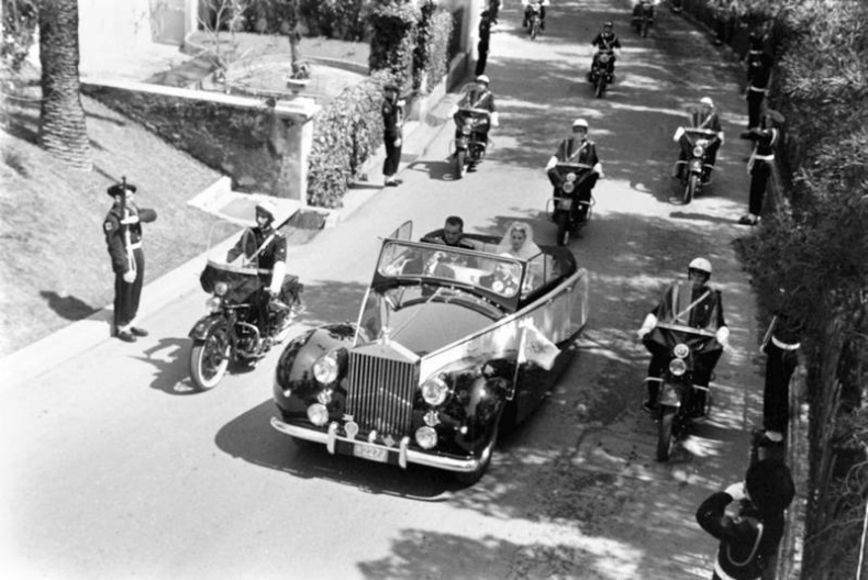 Иллюстрация к книге — Грейс Келли. Как стать принцессой… [i_074.jpg]