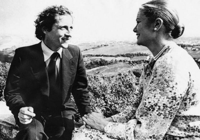 Иллюстрация к книге — Грейс Келли. Как стать принцессой… [i_105.jpg]