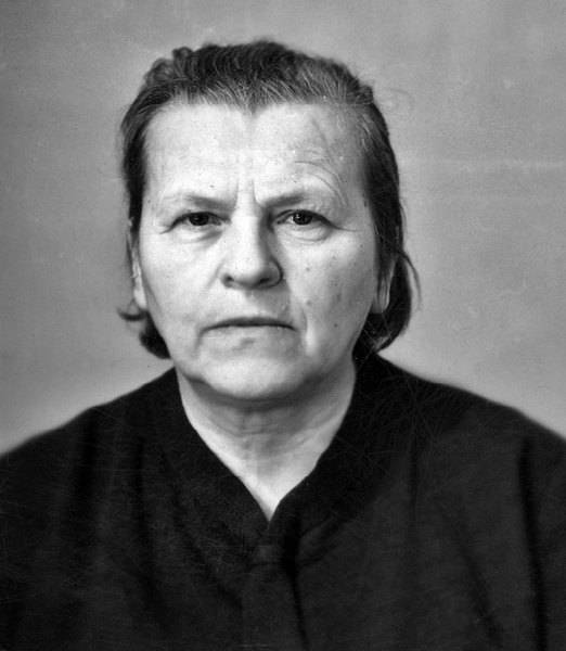 Иллюстрация к книге — Мои пригорки, ручейки. Воспоминания актрисы [i_001.jpg]