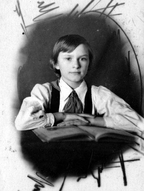 Иллюстрация к книге — Мои пригорки, ручейки. Воспоминания актрисы [i_004.jpg]