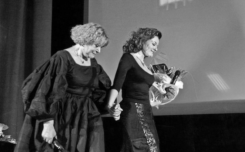 Иллюстрация к книге — Мои пригорки, ручейки. Воспоминания актрисы [i_048.jpg]