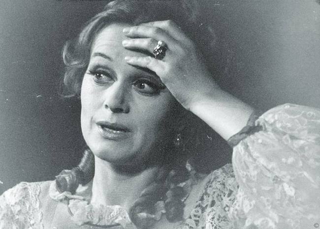 Иллюстрация к книге — Мои пригорки, ручейки. Воспоминания актрисы [i_074.jpg]