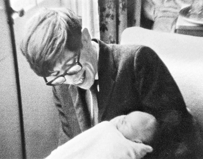 Иллюстрация к книге — Моя краткая история. Автобиография [i_012.jpg]