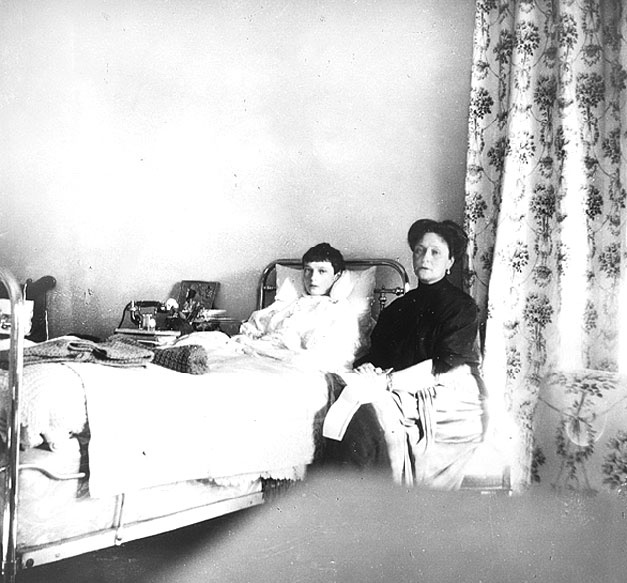 Иллюстрация к книге — Врачи двора его Императорского величества, или Как лечили царскую семью [_250.jpg]