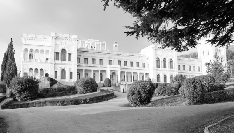 Иллюстрация к книге — Врачи двора его Императорского величества, или Как лечили царскую семью [_352.jpg]