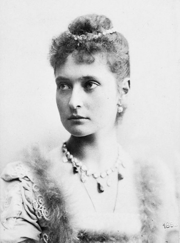 Иллюстрация к книге — Врачи двора его Императорского величества, или Как лечили царскую семью [_421.jpg]