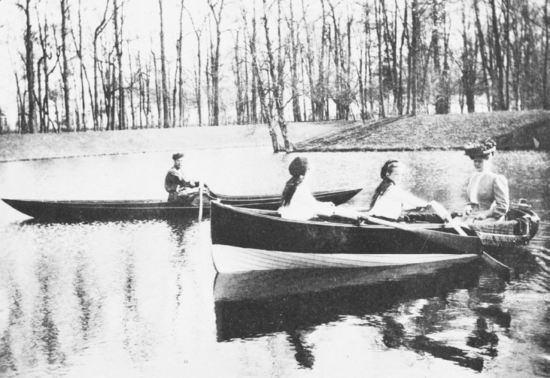 Иллюстрация к книге — Врачи двора его Императорского величества, или Как лечили царскую семью [_476.jpg]