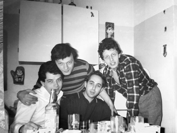 Иллюстрация к книге — Мемуары двоечника [i_091.jpg]