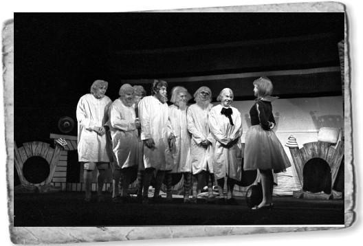 Иллюстрация к книге — Мемуары двоечника [i_095.jpg]