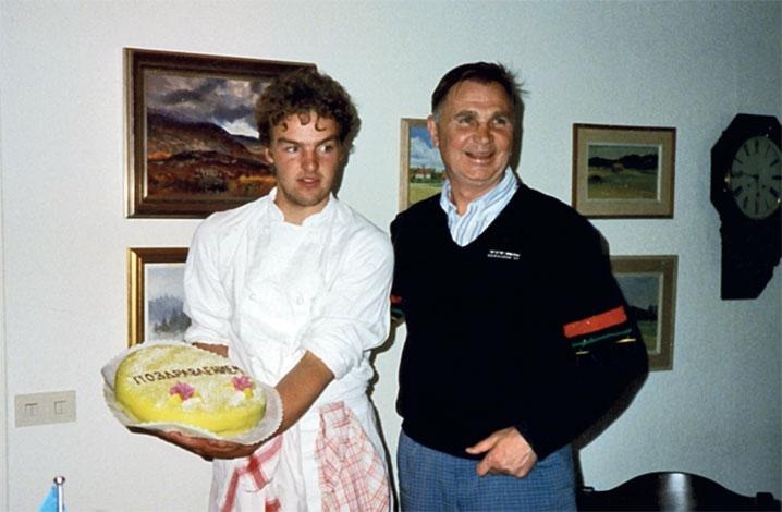 Иллюстрация к книге — Виктор Тихонов. Жизнь во имя хоккея [_108.jpg]