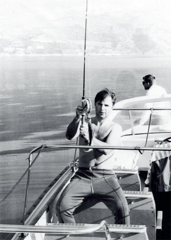 Иллюстрация к книге — Виктор Тихонов. Жизнь во имя хоккея [_43.jpg]