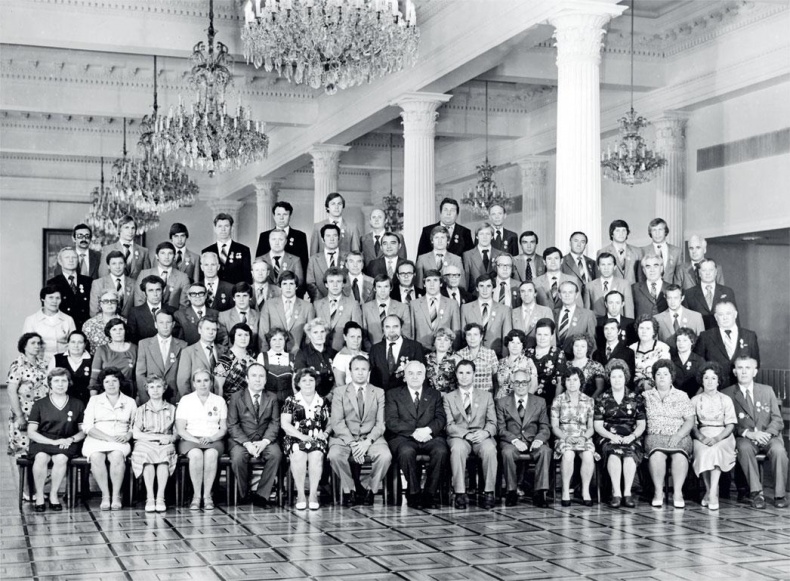 Иллюстрация к книге — Виктор Тихонов. Жизнь во имя хоккея [_75.jpg]