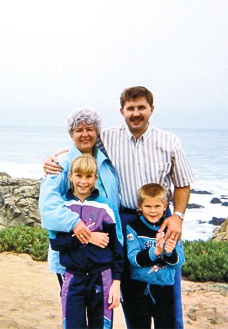 Иллюстрация к книге — Виктор Тихонов. Жизнь во имя хоккея [_89.jpg]