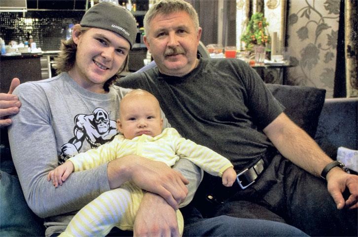 Иллюстрация к книге — Виктор Тихонов. Жизнь во имя хоккея [_94.jpg]