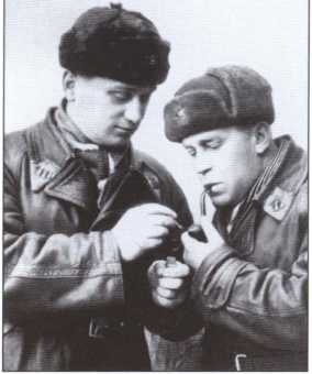 Иллюстрация к книге — Покрышкин [i_010.jpg]