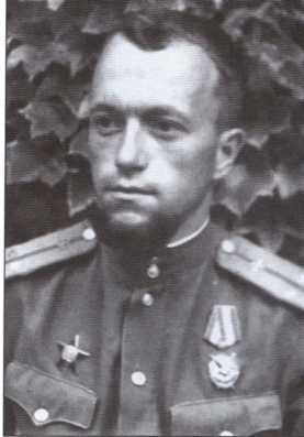 Иллюстрация к книге — Покрышкин [i_034.jpg]