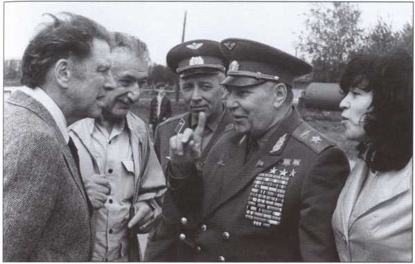 Иллюстрация к книге — Покрышкин [i_047.jpg]