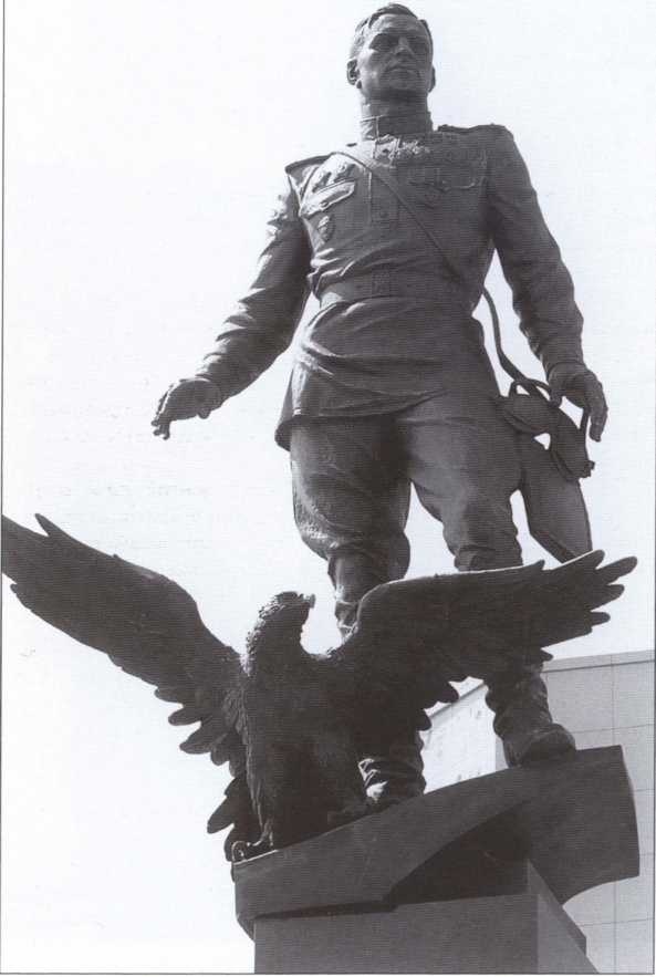 Иллюстрация к книге — Покрышкин [i_052.jpg]