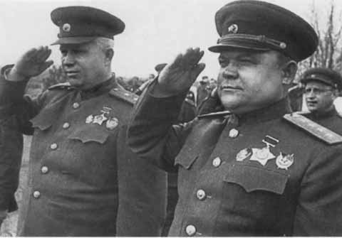 Иллюстрация к книге — Хрущев [i_038.jpg]