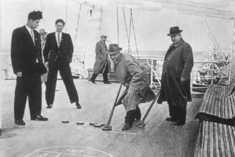 Иллюстрация к книге — Хрущев [i_064.jpg]