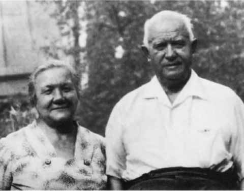 Иллюстрация к книге — Хрущев [i_087.jpg]