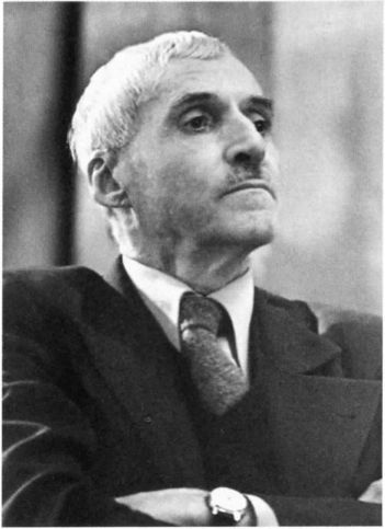 Иллюстрация к книге — Аркадий Райкин [i_040.jpg]