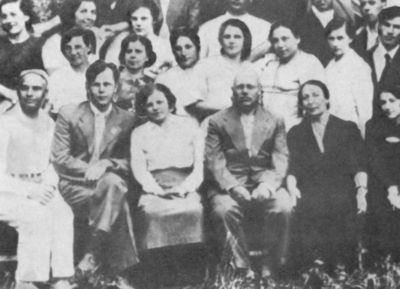 Иллюстрация к книге — Твардовский [i_020.jpg]