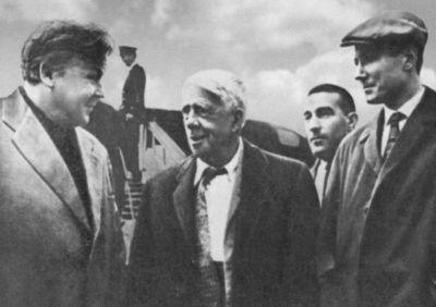 Иллюстрация к книге — Твардовский [i_034.jpg]