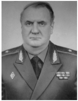 Иллюстрация к книге — Щит и меч Советского Союза [i_027.jpg]