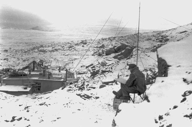 Иллюстрация к книге — Последняя миссия Гитлера [i_014.jpg]