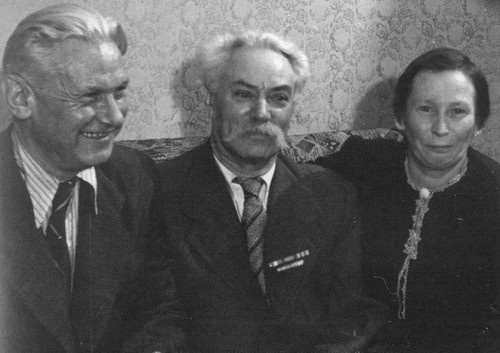 Иллюстрация к книге — Фадеев [i_054.jpg]