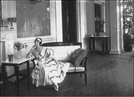 Иллюстрация к книге — Матильда Кшесинская и любовные драмы русских балерин [i_029.jpg]