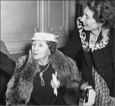 Иллюстрация к книге — Матильда Кшесинская и любовные драмы русских балерин [i_033.jpg]