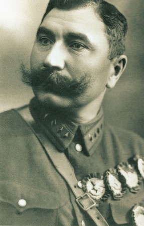 Иллюстрация к книге — Бабель. Человек и парадокс [i_039.jpg]