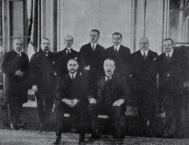 Иллюстрация к книге — Последний в Мариинском дворце. Воспоминания министра иностранных дел [i_028.jpg]