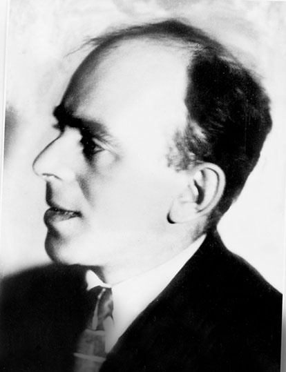 Иллюстрация к книге — Анна Ахматова. Листки из дневника. Проза. Письма [i_013.jpg]