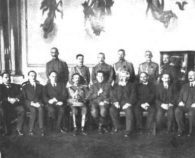 Иллюстрация к книге — Керенский [i_039.jpg]