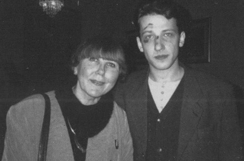 Иллюстрация к книге — Борис Рыжий. Дивий камень [i_018.jpg]