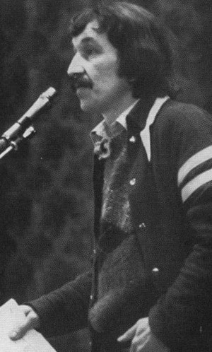 Иллюстрация к книге — Борис Рыжий. Дивий камень [i_021.jpg]