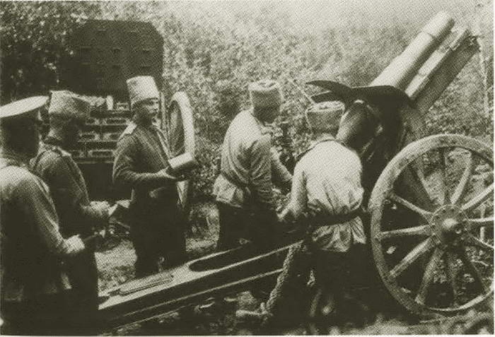 Иллюстрация к книге — Корнилов [i_023.jpg]