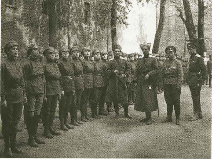 Иллюстрация к книге — Корнилов [i_056.jpg]