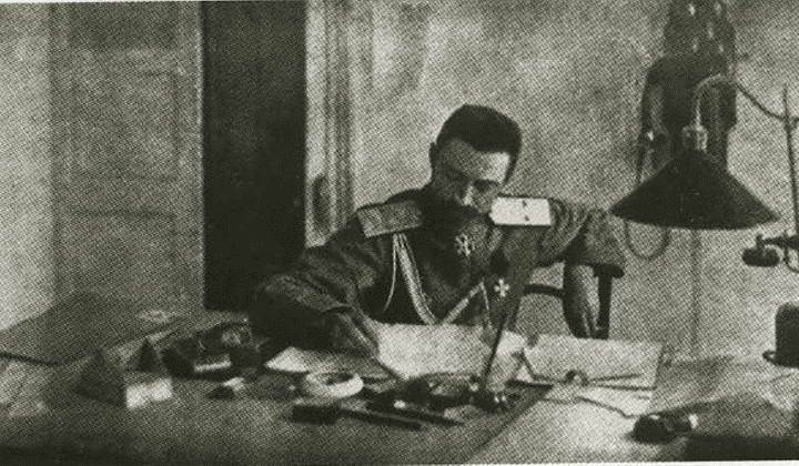 Иллюстрация к книге — Корнилов [i_072.jpg]