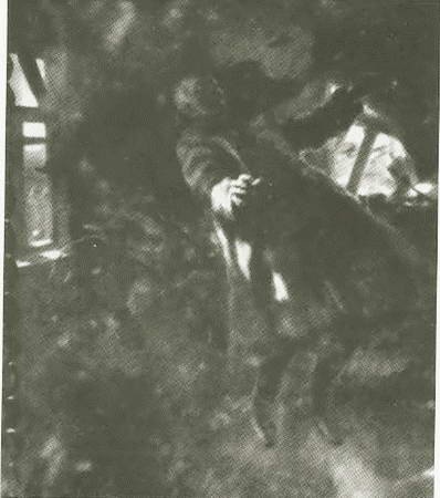 Иллюстрация к книге — Корнилов [i_073.jpg]