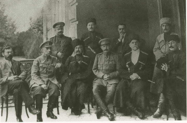 Иллюстрация к книге — Корнилов [i_081.jpg]