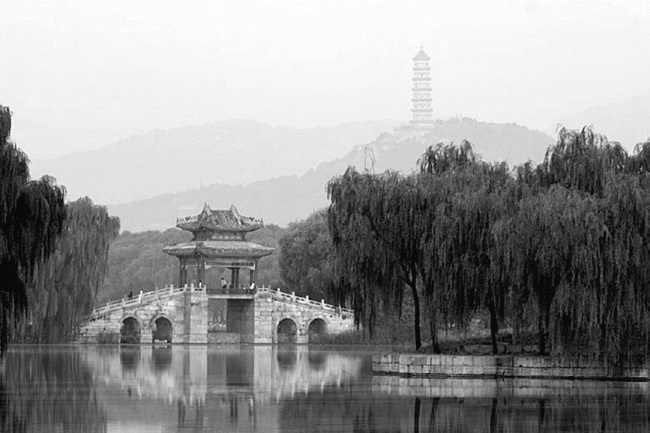 Иллюстрация к книге — В гареме Сына Неба. Жены и наложницы Поднебесной [i_067.jpg]