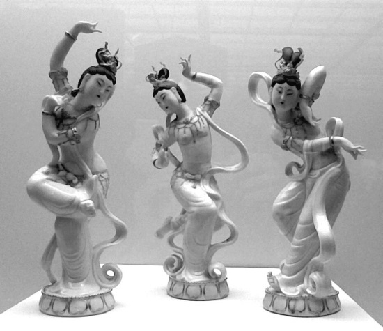 Иллюстрация к книге — В гареме Сына Неба. Жены и наложницы Поднебесной [i_103.jpg]