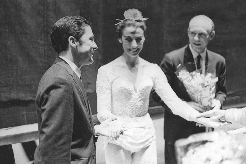 Иллюстрация к книге — Промельк Беллы. Романтическая хроника [vkl30_2.jpg]