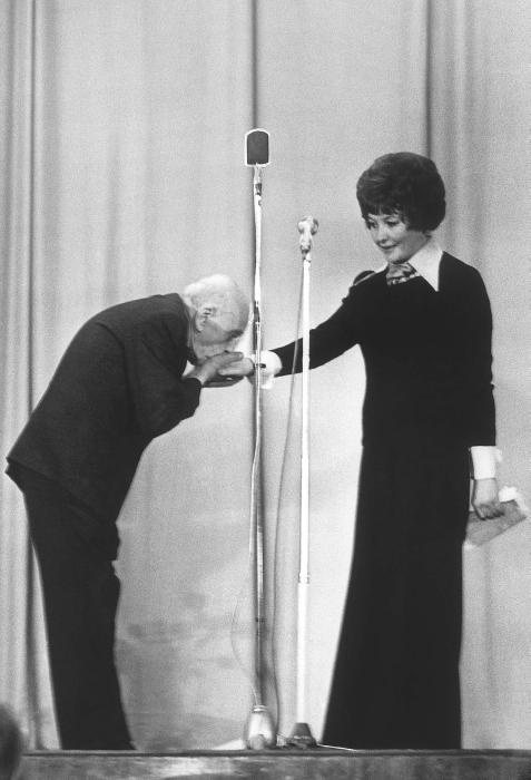 Иллюстрация к книге — Промельк Беллы. Романтическая хроника [vkl39.jpg]