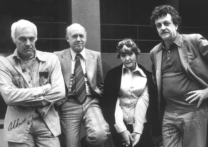 Иллюстрация к книге — Промельк Беллы. Романтическая хроника [vkl52.jpg]