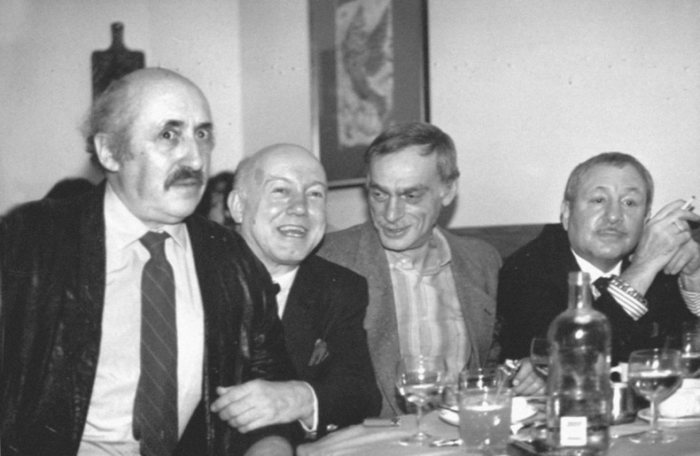 Иллюстрация к книге — Промельк Беллы. Романтическая хроника [vkl80_81.jpg]